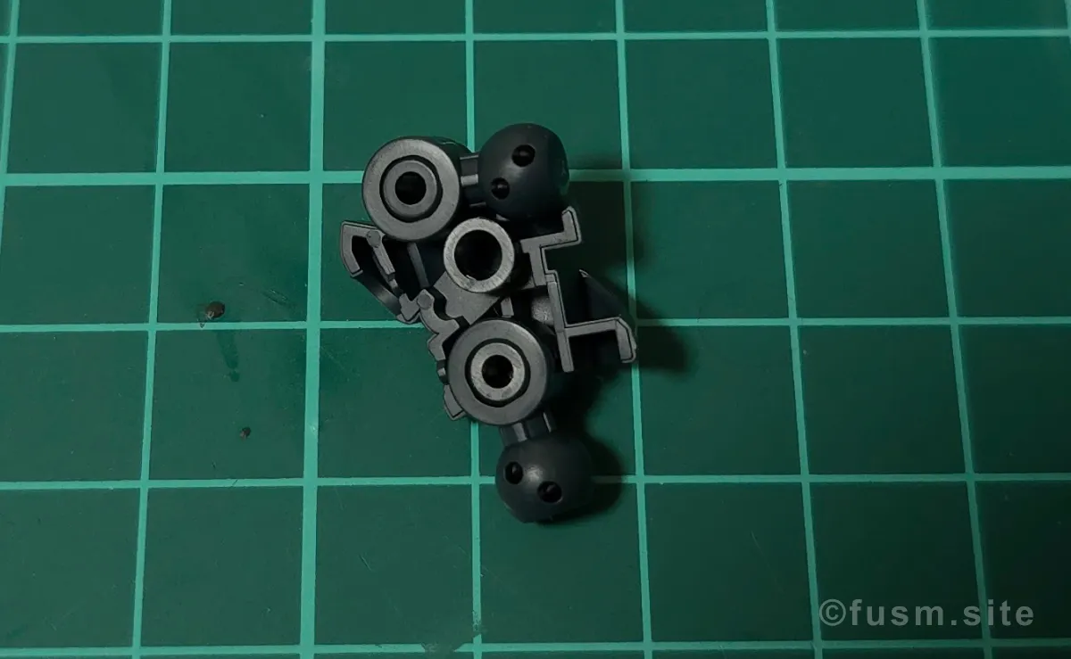 【レビュー】HG 1/144 エグザベ専用ギャン(ハクジ装備) パーツ・構造・組み立て 01