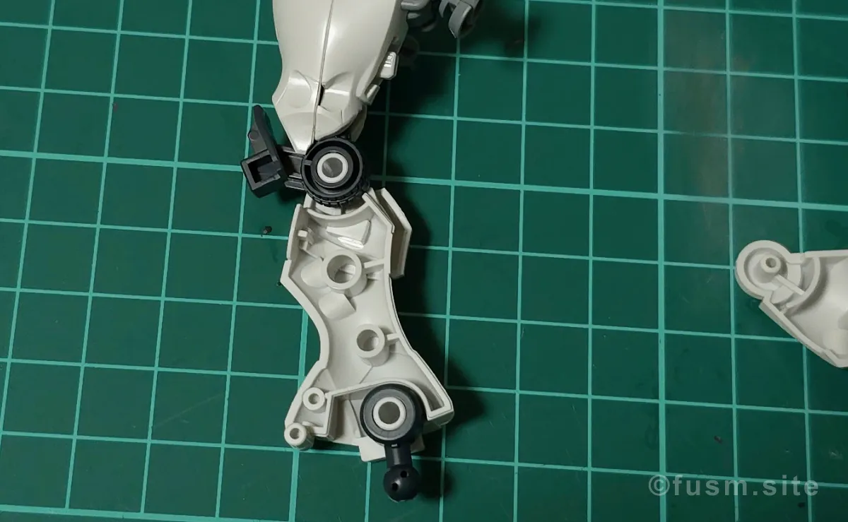 【レビュー】HG 1/144 エグザベ専用ギャン(ハクジ装備) パーツ・構造・組み立て 05