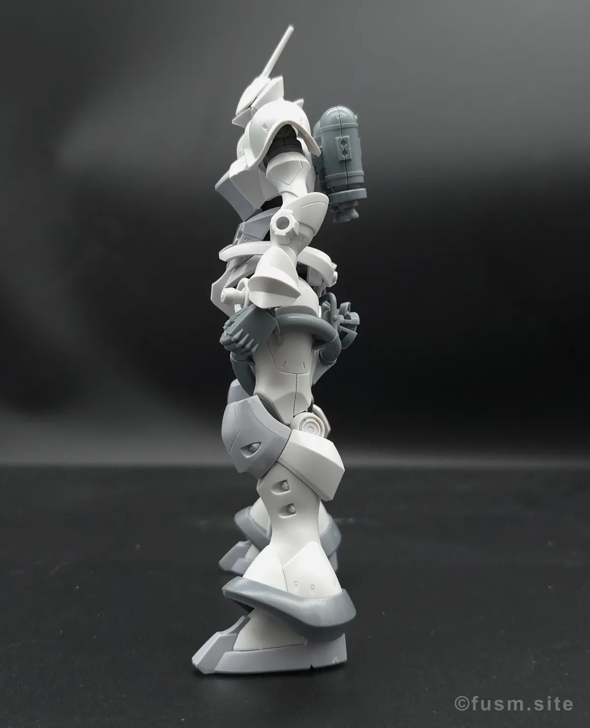 【レビュー】HG 1/144 エグザベ専用ギャン(ハクジ装備) 多角的に見た全体の外観・素組み 03