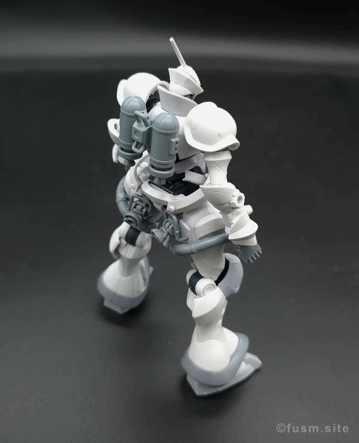 【レビュー】HG 1/144 エグザベ専用ギャン(ハクジ装備) 多角的に見た全体の外観・素組み 06