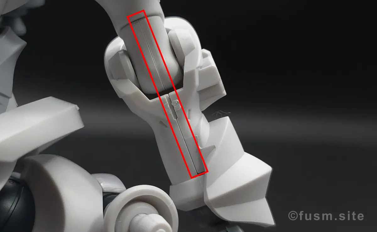 【レビュー】HG 1/144 エグザベ専用ギャン(ハクジ装備) 合わせ目 01