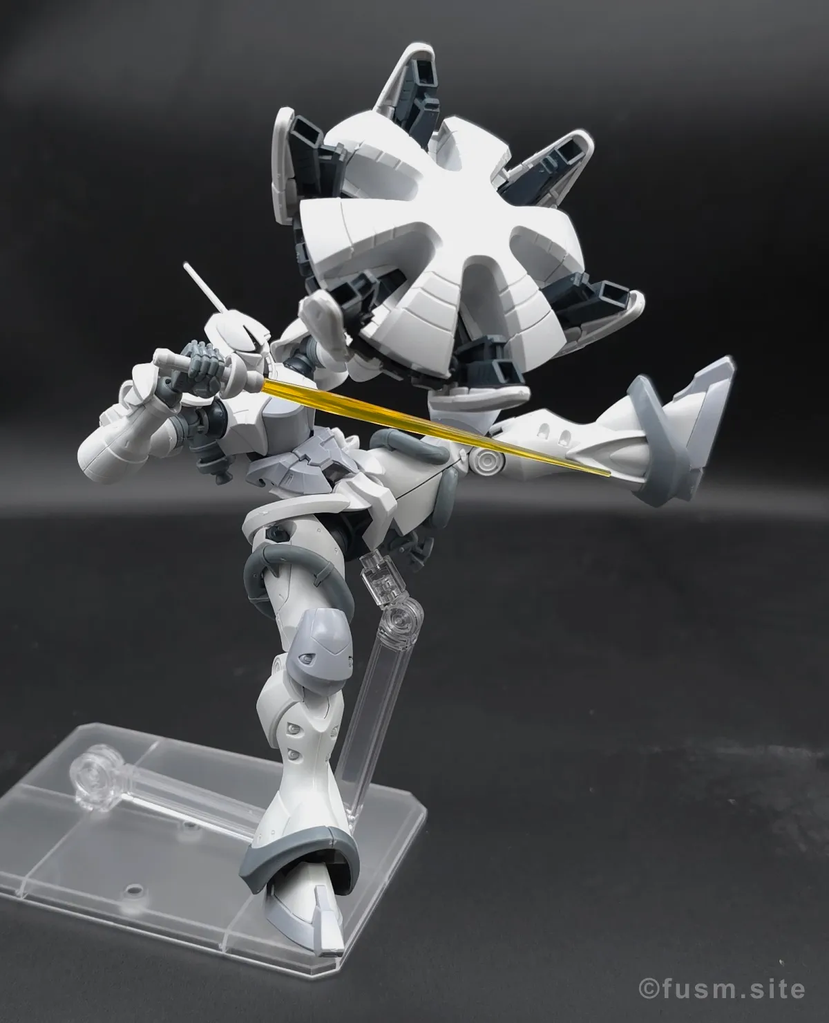 【レビュー】HG 1/144 エグザベ専用ギャン(ハクジ装備) ポージング 06