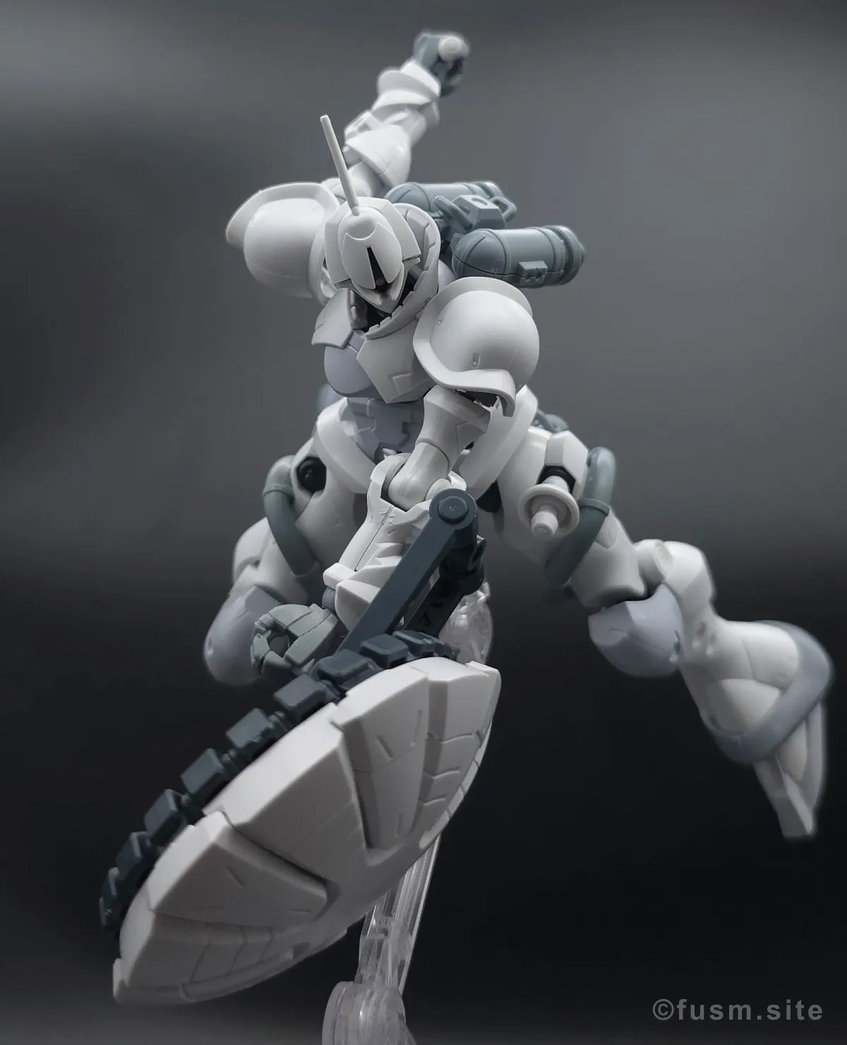 【レビュー】HG 1/144 エグザベ専用ギャン(ハクジ装備) ポージング 08