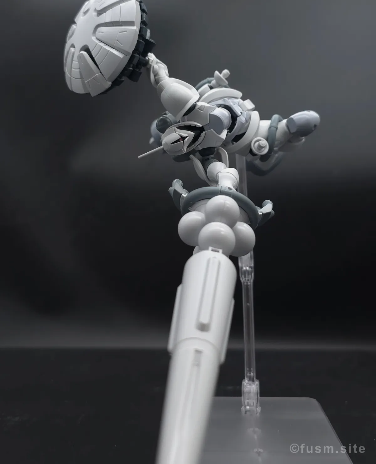 【レビュー】HG 1/144 エグザベ専用ギャン(ハクジ装備) ポージング 15