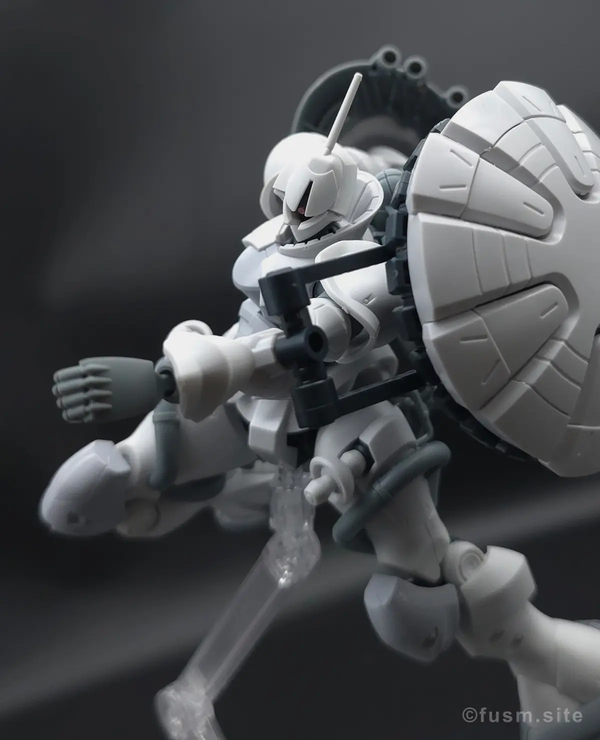 【レビュー】HG 1/144 エグザベ専用ギャン(ハクジ装備) ポージング 24