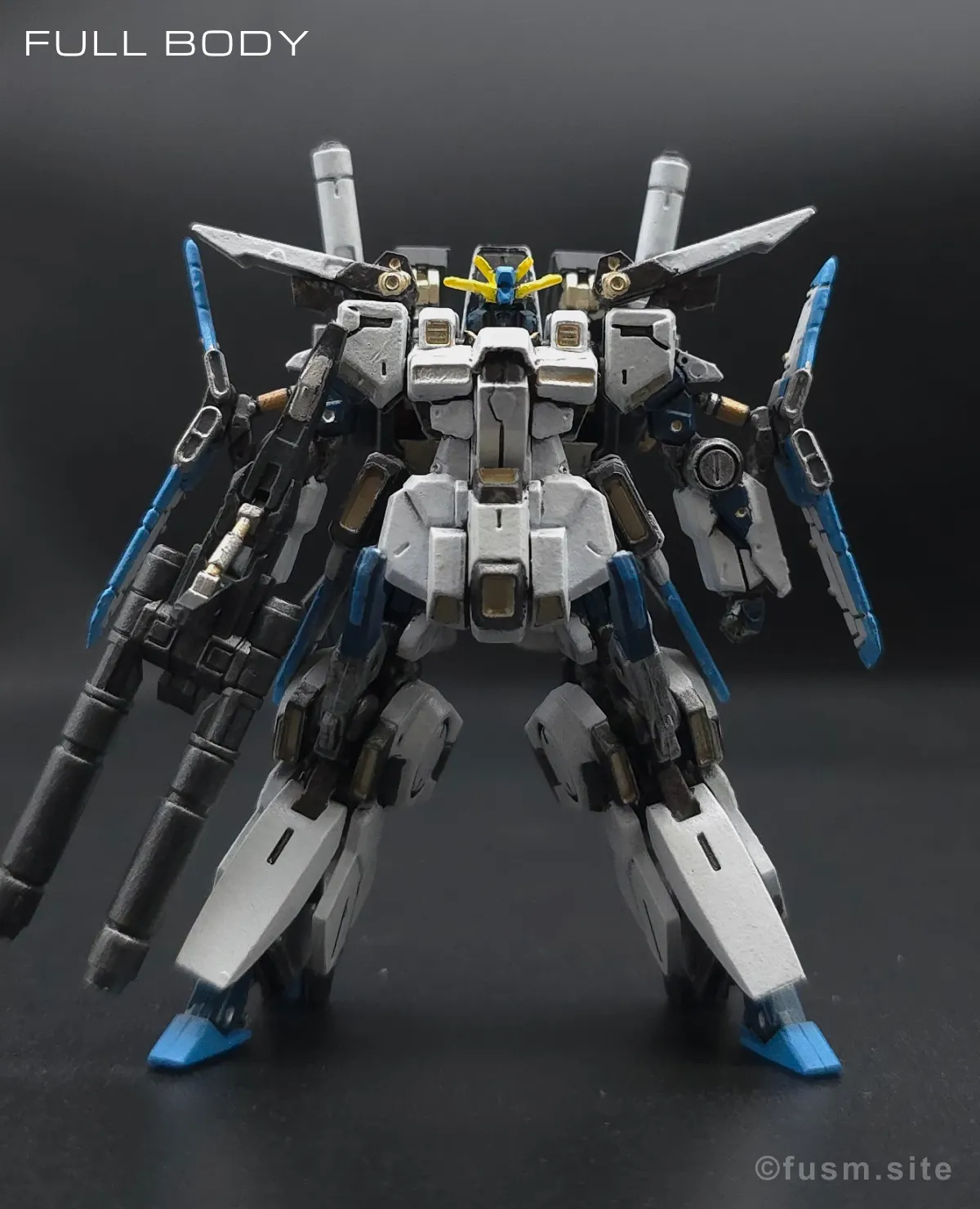 ガンダムアーティファクト第5弾【ZZガンダム】を筆塗り塗装! 多角的に見た全体の外観・素組み 01