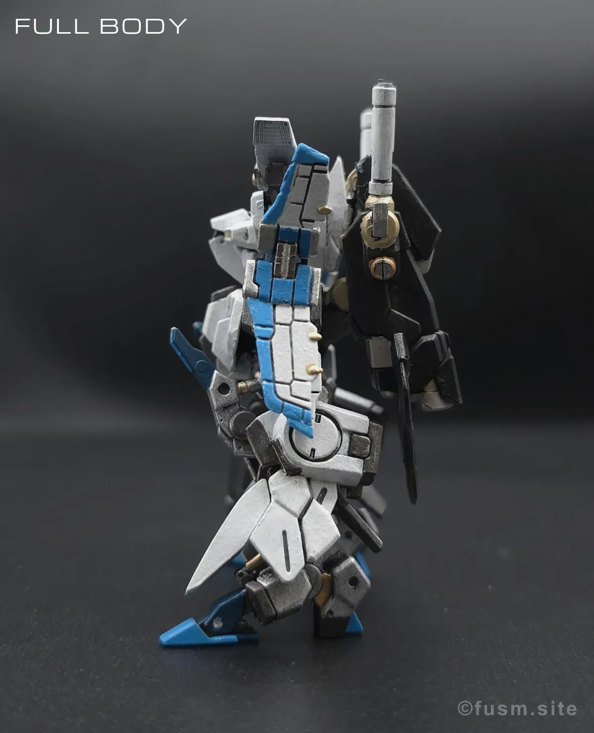 ガンダムアーティファクト第5弾【ZZガンダム】を筆塗り塗装! 多角的に見た全体の外観・素組み 03