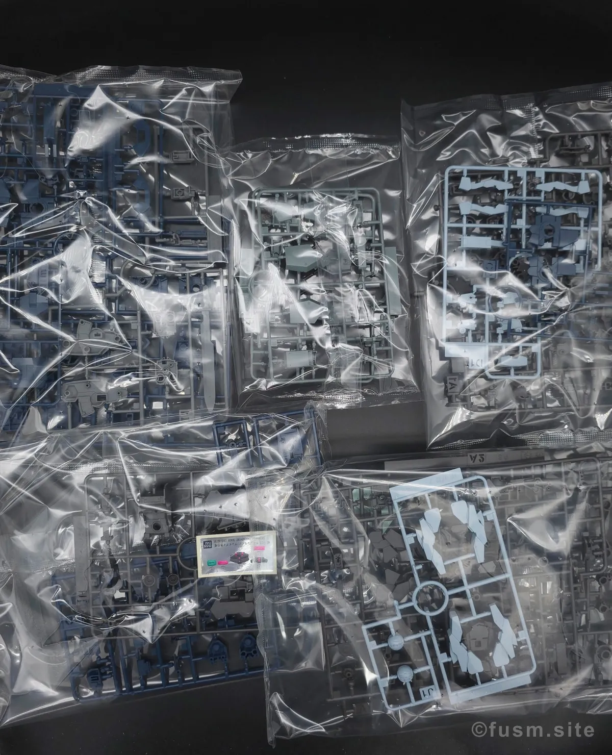 【レビュー】HG アーロンライノ(グレイディ専用機) パッケージ 06