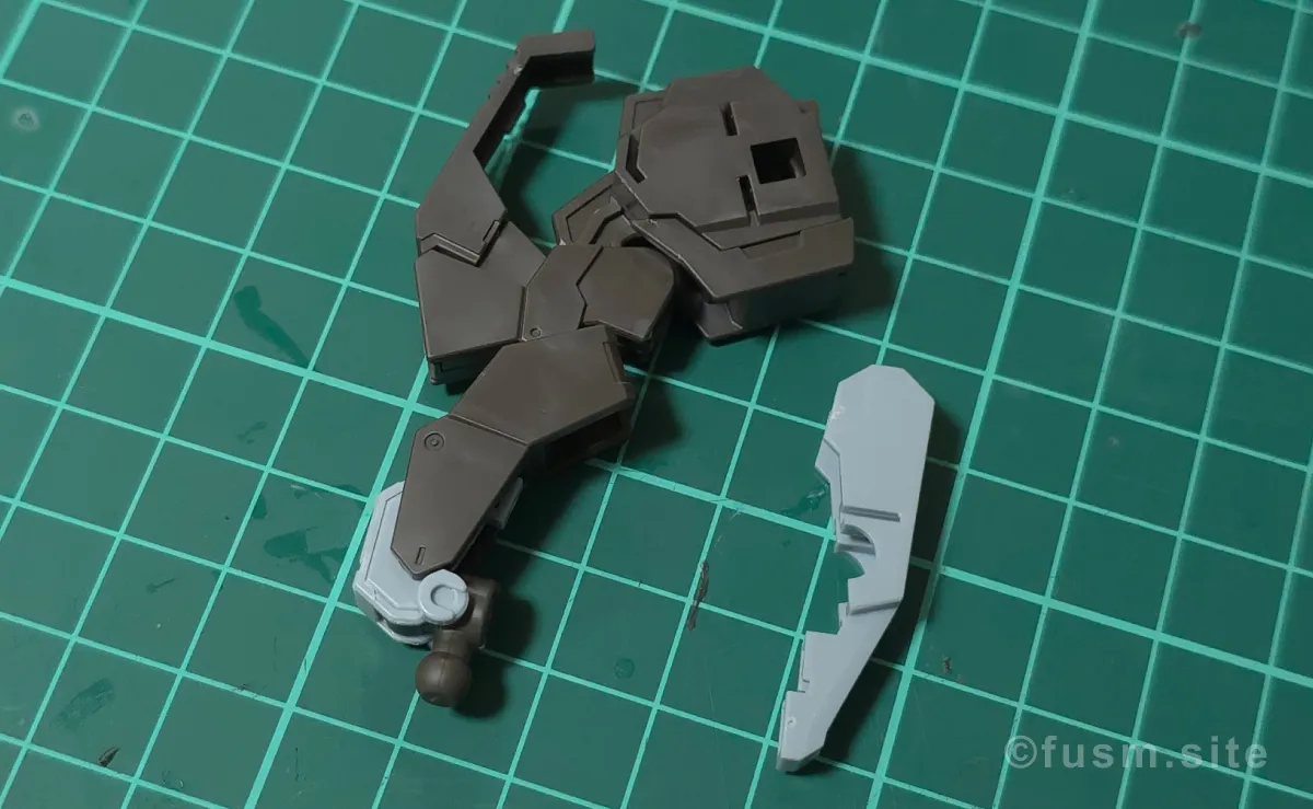 【レビュー】HG アーロンライノ(グレイディ専用機) パーツ・構造・組み立て 01