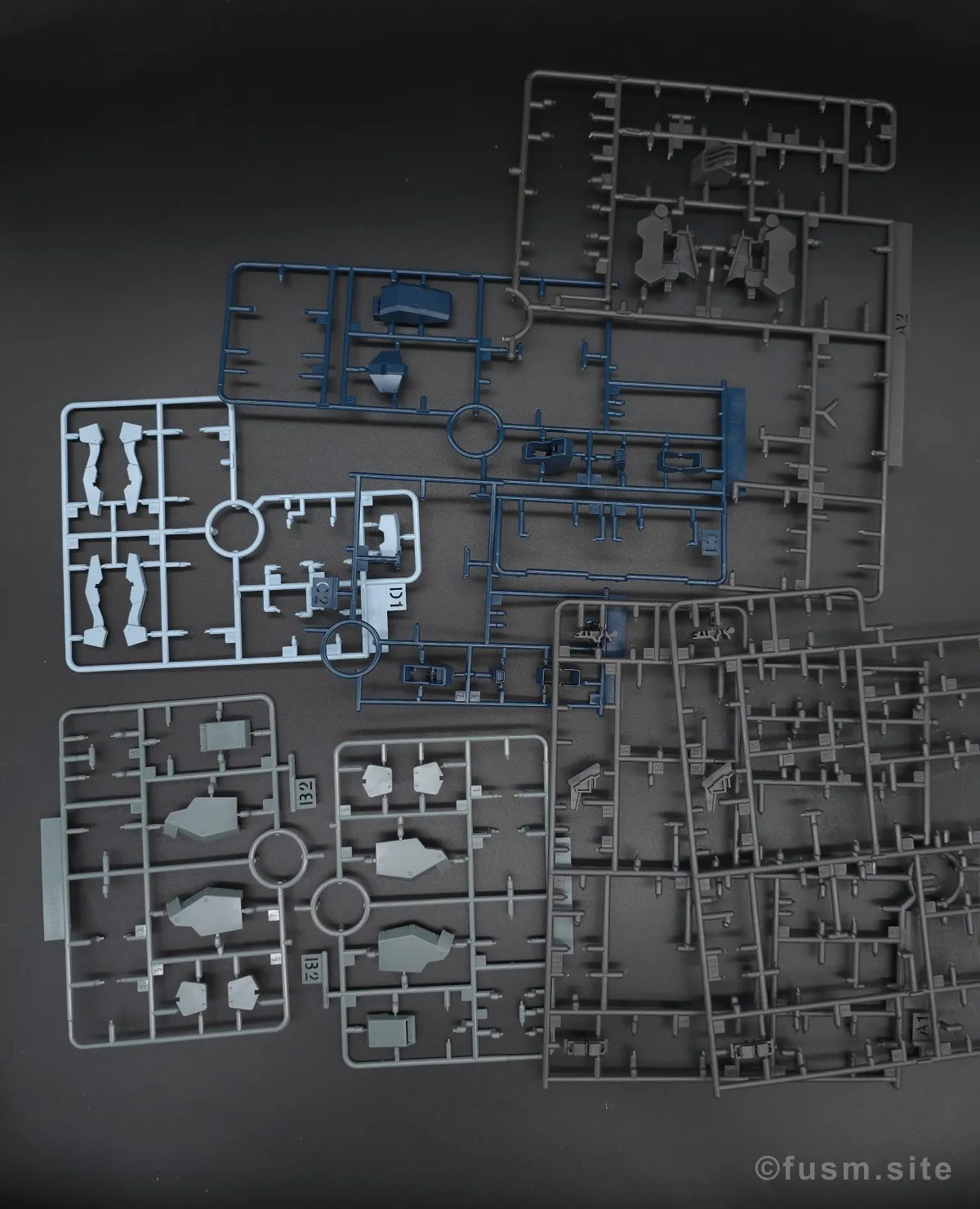 【レビュー】HG アーロンライノ(グレイディ専用機) パーツ・構造・組み立て 10