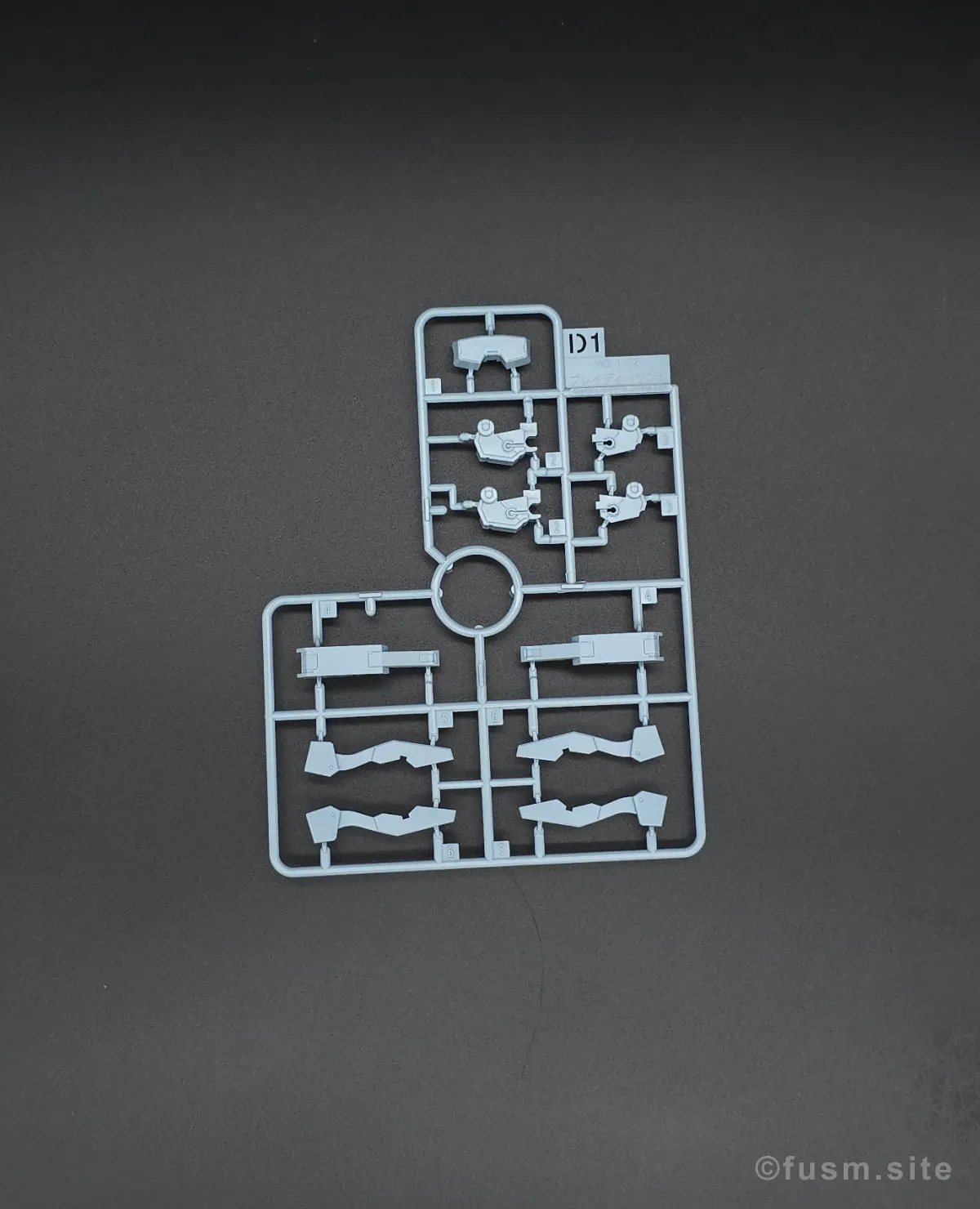【レビュー】HG アーロンライノ(グレイディ専用機) ランナー 06