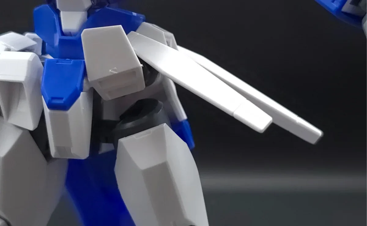 【ガンプラ】HG ガンダムAGE-FX レビュー 胴体ディテール 可動域