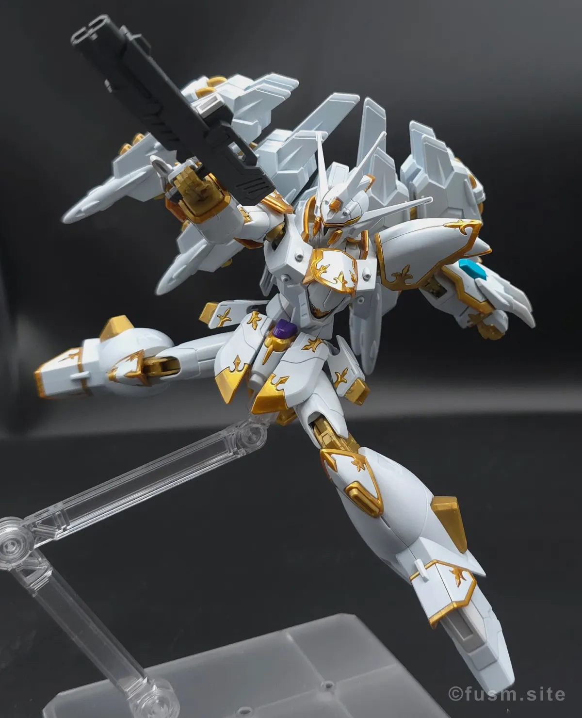 【レビュー】HG ブラックナイトスコードカルラ ポージング 01