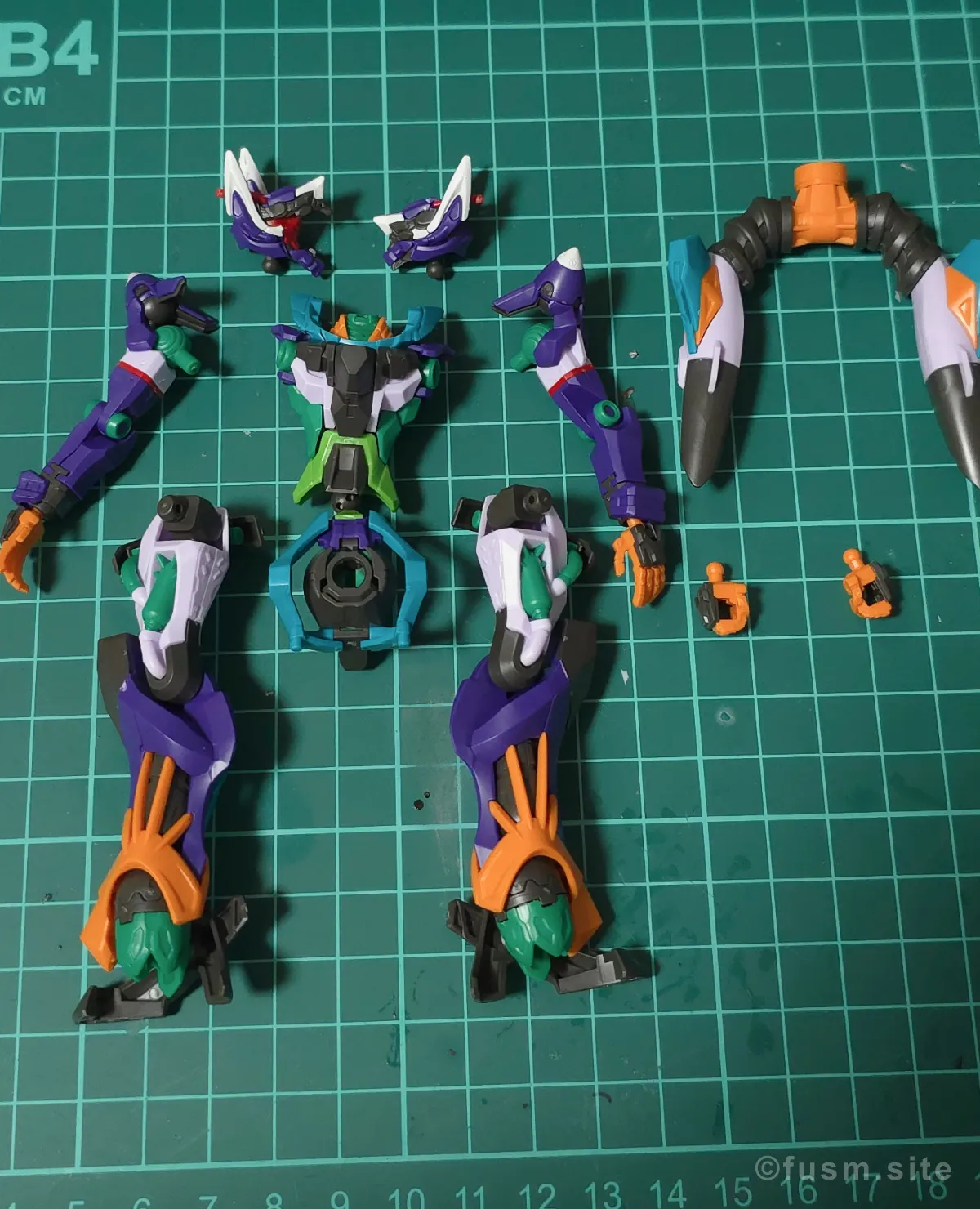 【レビュー】HG GFreD(ジフレド) パーツ・構造・組み立て 07