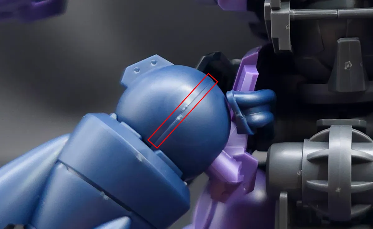 HG リック・ドム ガイア機/オルテガ機(GQ) レビュー 胴体ディテール 合わせ目 01