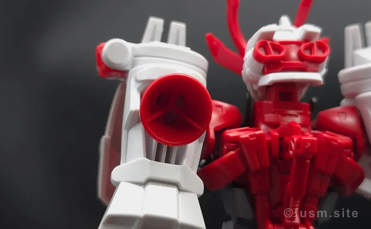 【ガンプラレビュー】HGBF 戦国アストレイ頑駄無 肩ディテール 02