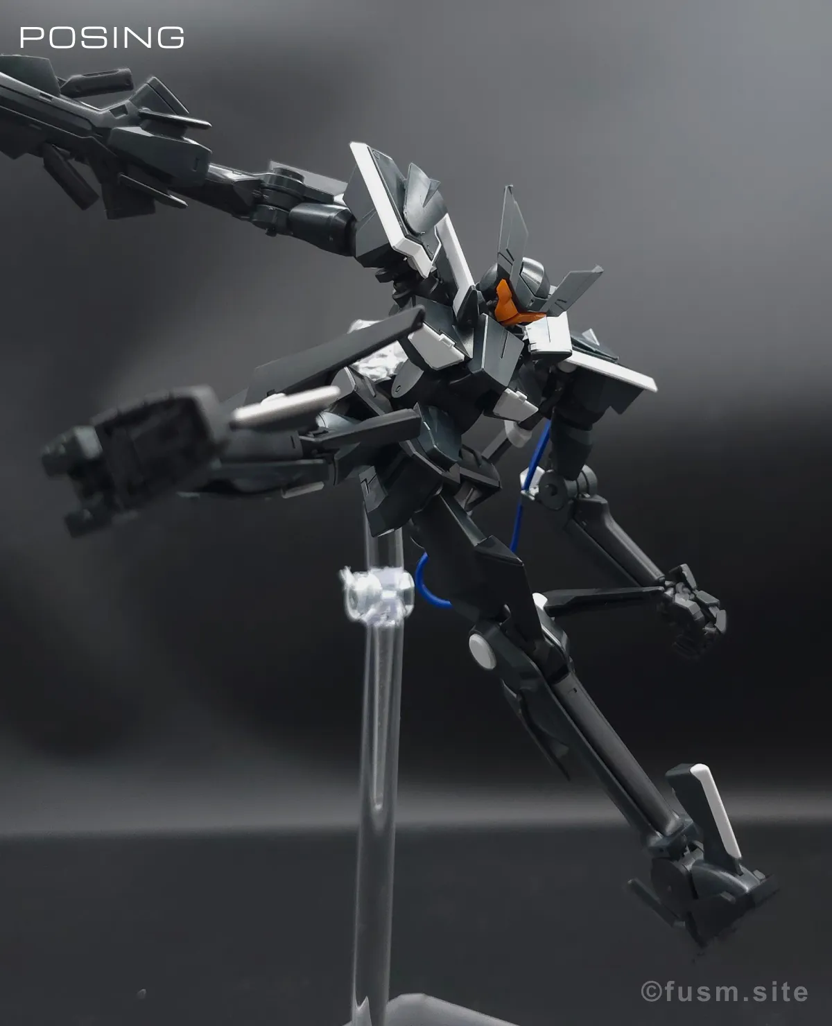 HG グラハム専用ユニオンフラッグカスタムII(GNフラッグ) レビュー ポージング 03