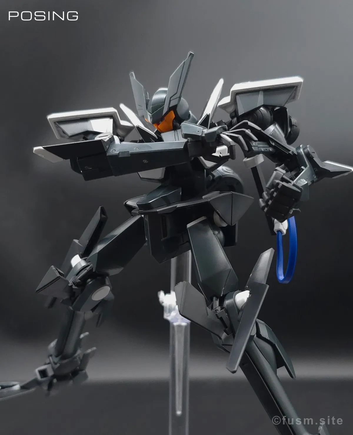 HG グラハム専用ユニオンフラッグカスタムII(GNフラッグ) レビュー ポージング 08
