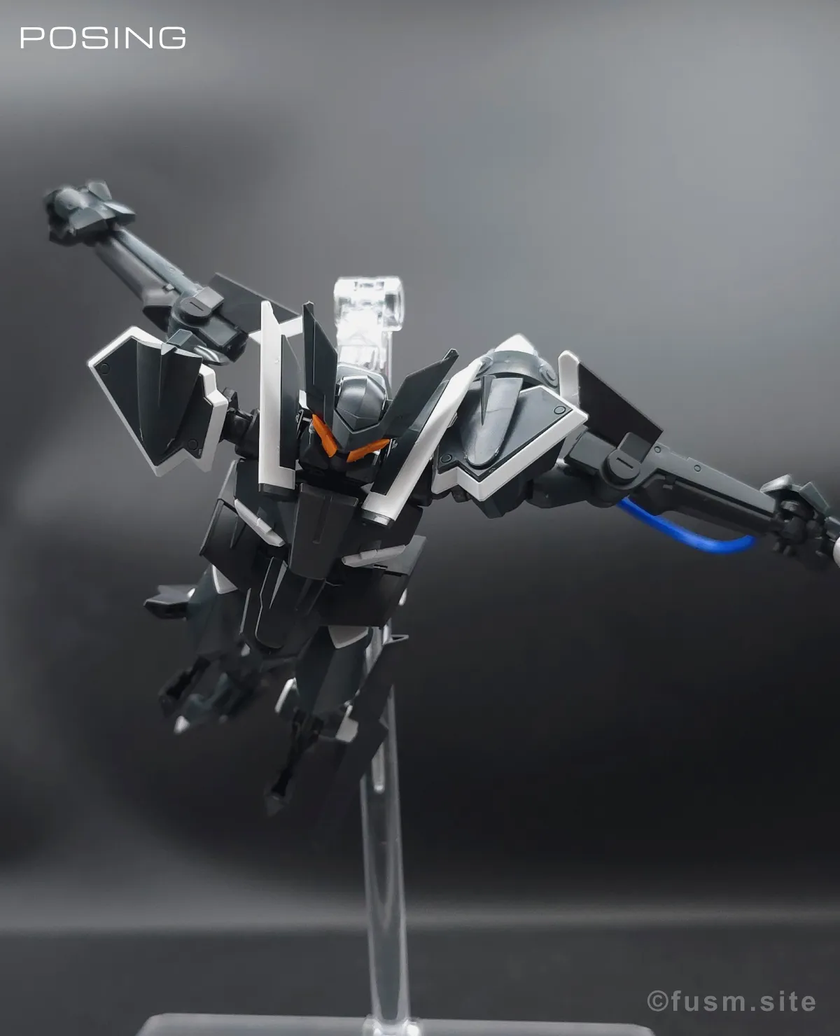 HG グラハム専用ユニオンフラッグカスタムII(GNフラッグ) レビュー ポージング 12