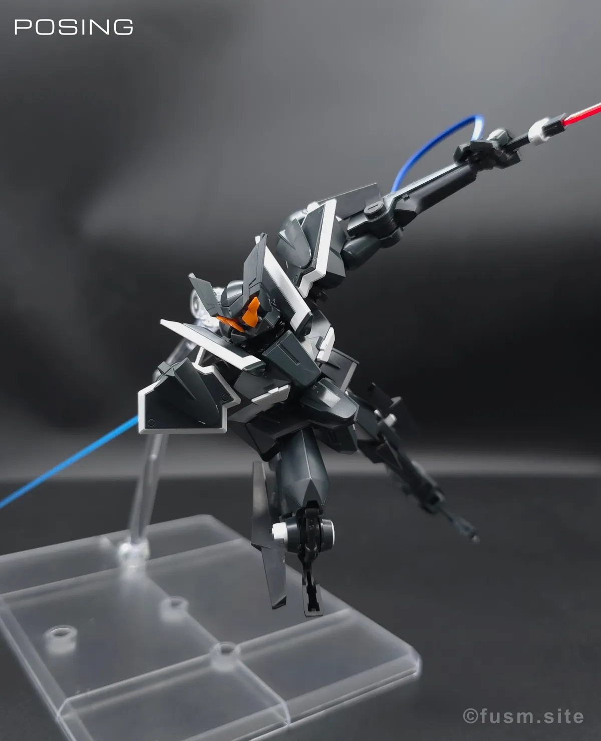 HG グラハム専用ユニオンフラッグカスタムII(GNフラッグ) レビュー ポージング 18