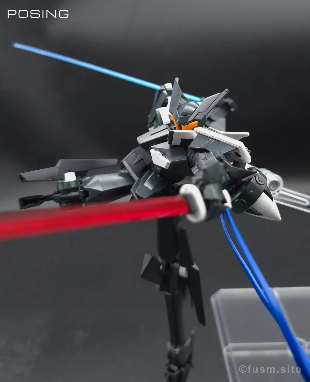 HG グラハム専用ユニオンフラッグカスタムII(GNフラッグ) レビュー ポージング 19