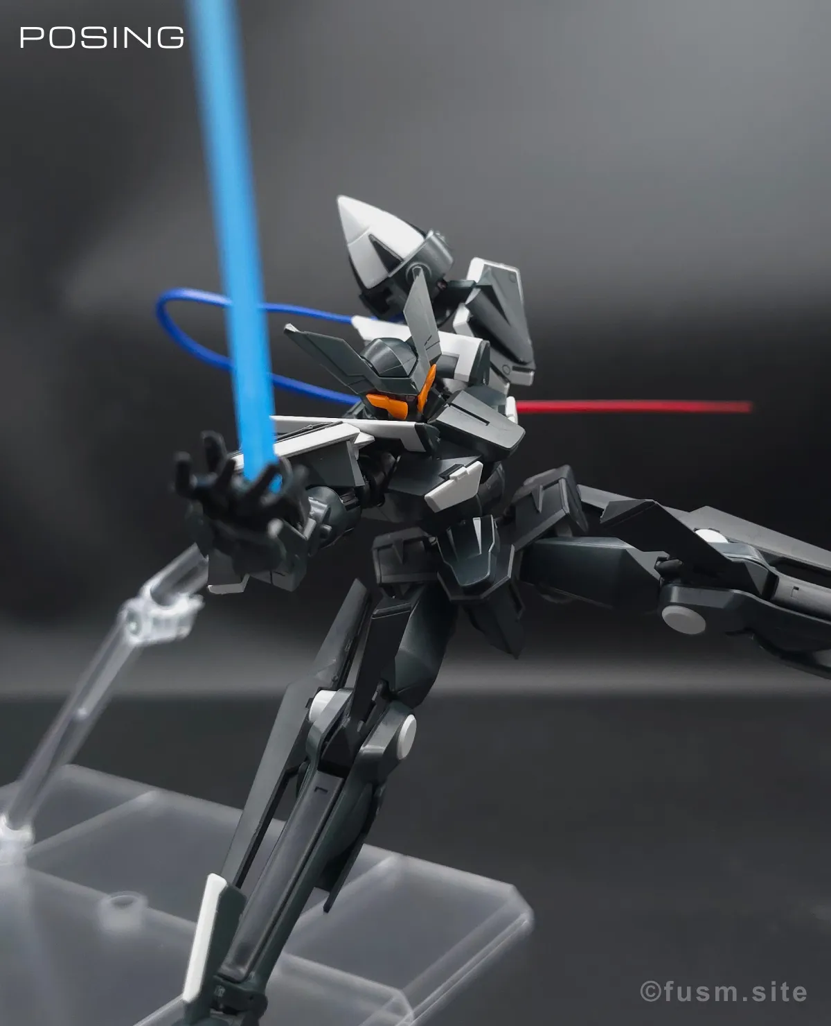 HG グラハム専用ユニオンフラッグカスタムII(GNフラッグ) レビュー ポージング 25