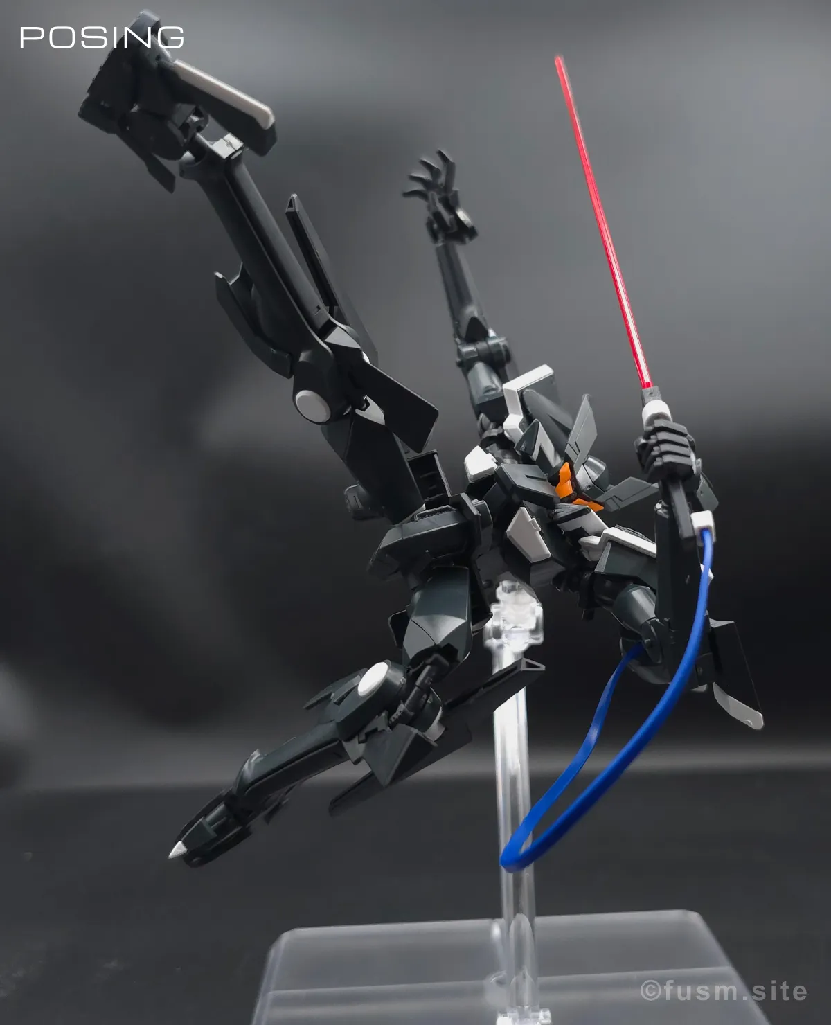 HG グラハム専用ユニオンフラッグカスタムII(GNフラッグ) レビュー ポージング 31