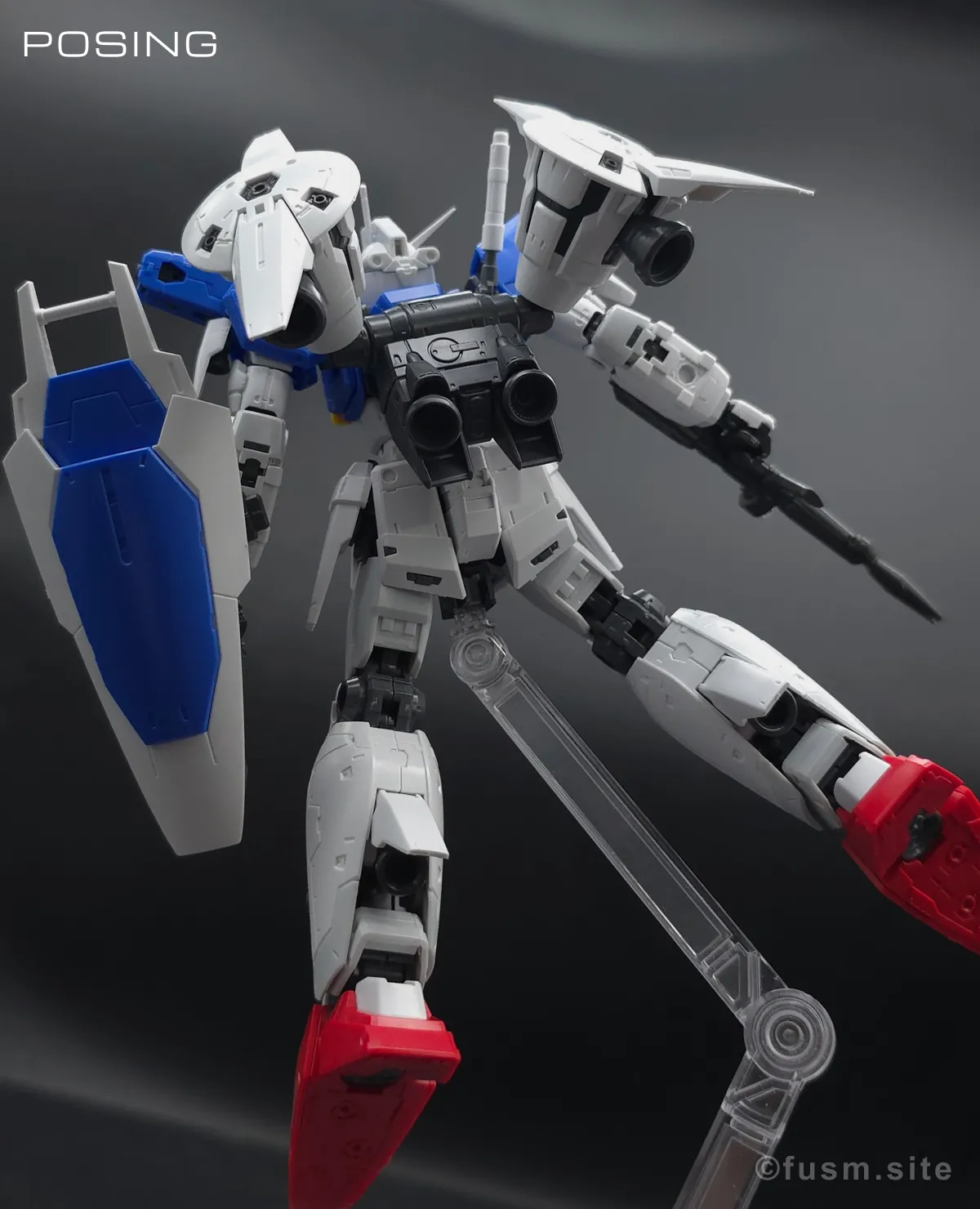 【レビュー】RG RX-78GP01Fb ガンダム試作1号機フルバーニアン ポージング 02