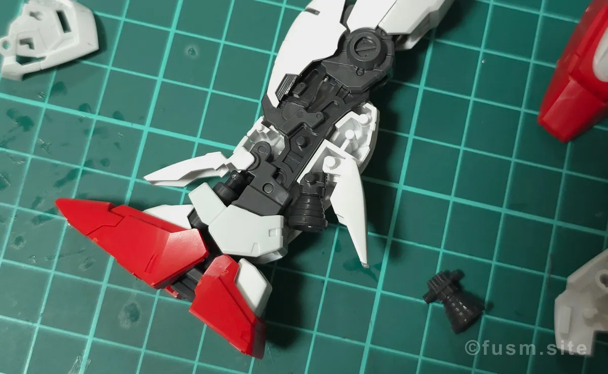 【レビュー】RG RX-78GP01Fb ガンダム試作1号機フルバーニアン パーツ・構造・組み立て 06