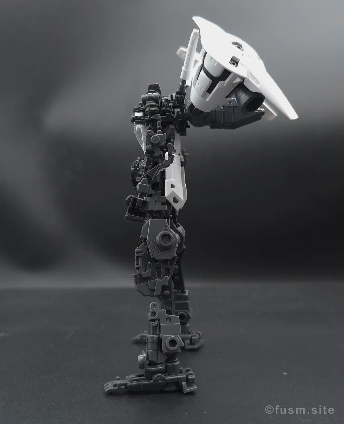 【レビュー】RG RX-78GP01Fb ガンダム試作1号機フルバーニアン 多角的に見た全体の外観・素組み 03