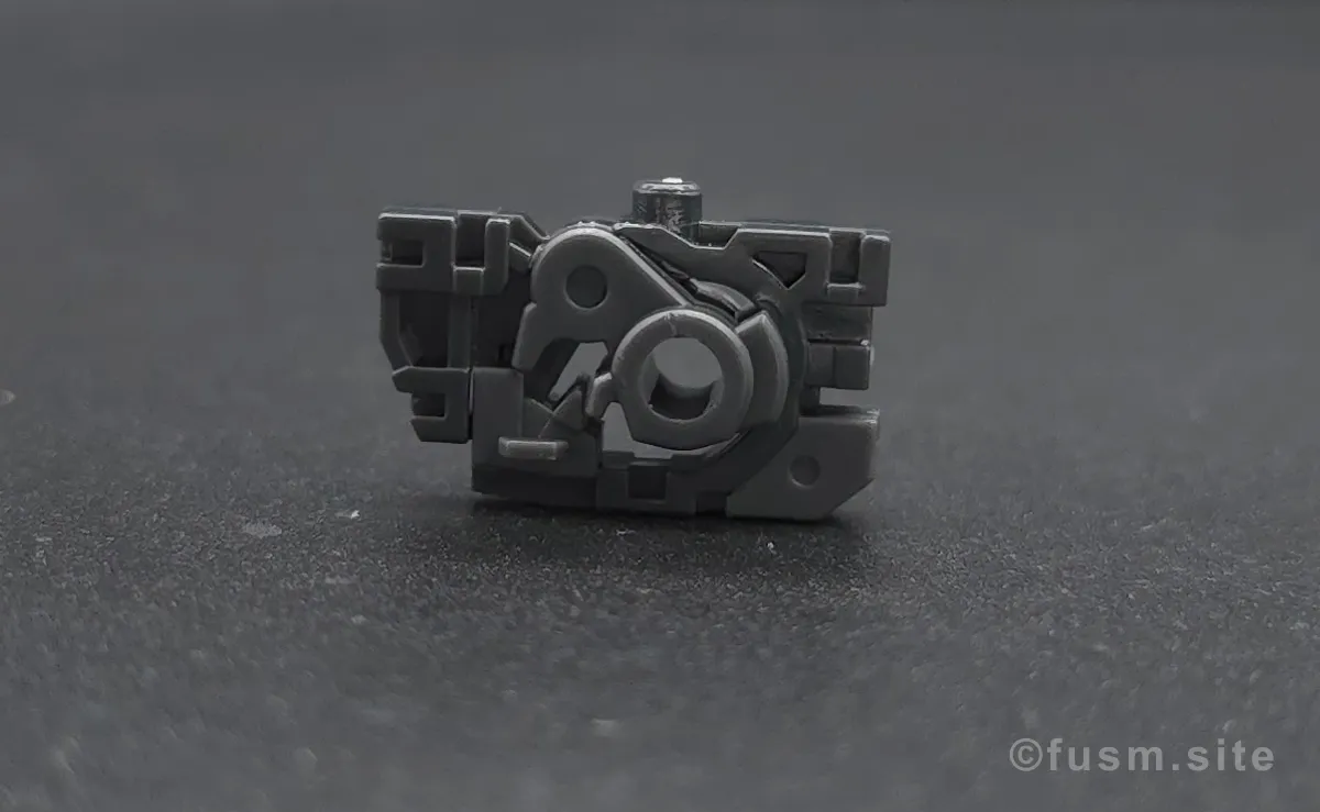 【レビュー】RG RX-78GP01Fb ガンダム試作1号機フルバーニアン 胴体ディテール ギミック 01