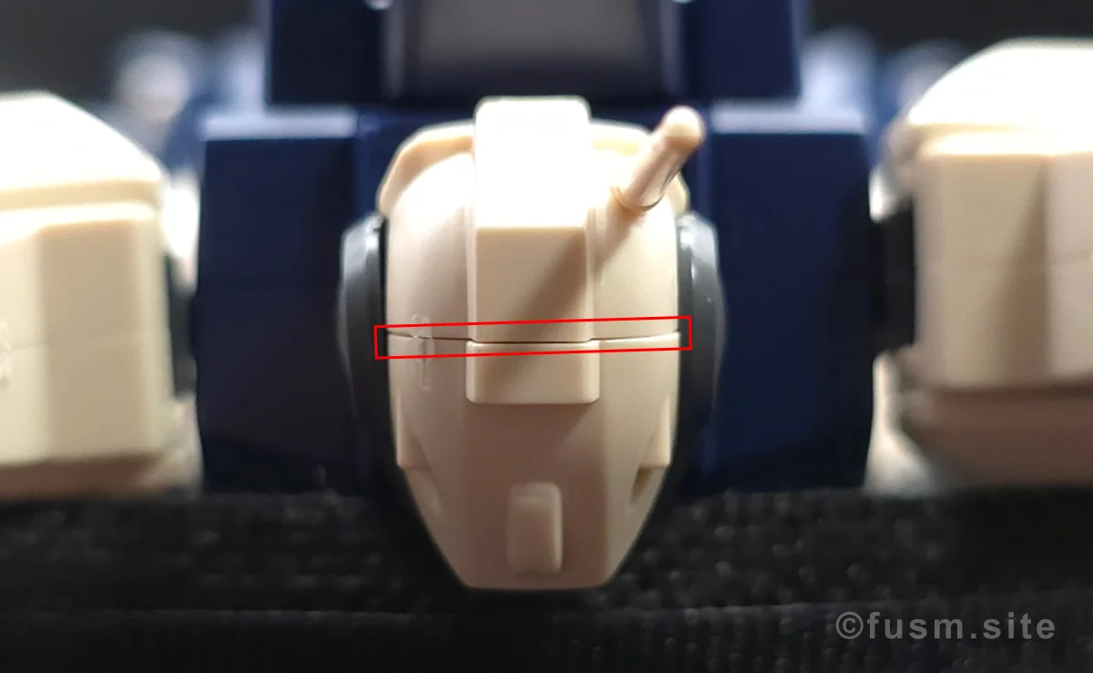 HGUC MSA-003 ネモ(ユニコーンデザートカラーVer.) レビュー 頭部ディテール 合わせ目 01