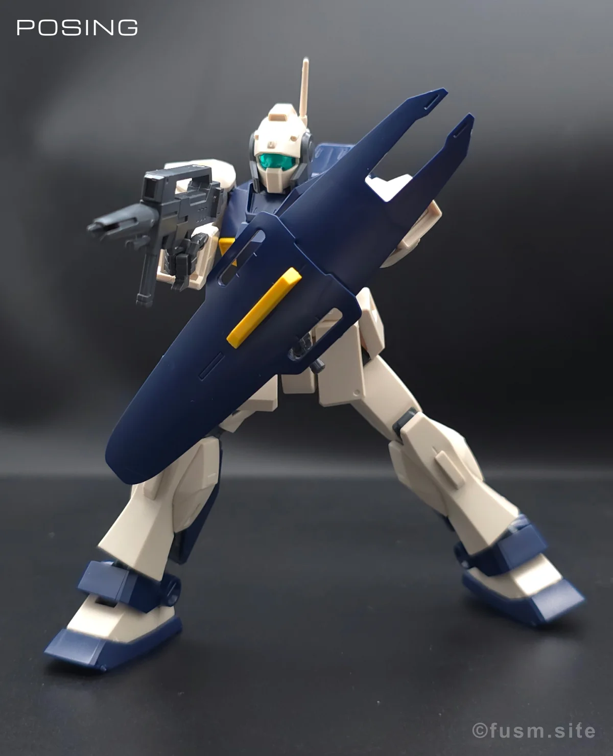 HGUC MSA-003 ネモ(ユニコーンデザートカラーVer.) レビュー ポージング 01