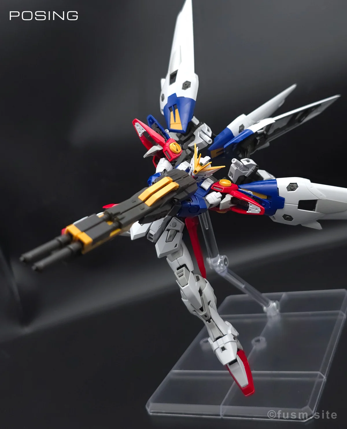 RG ウイングガンダムゼロ レビュー ポージング 15