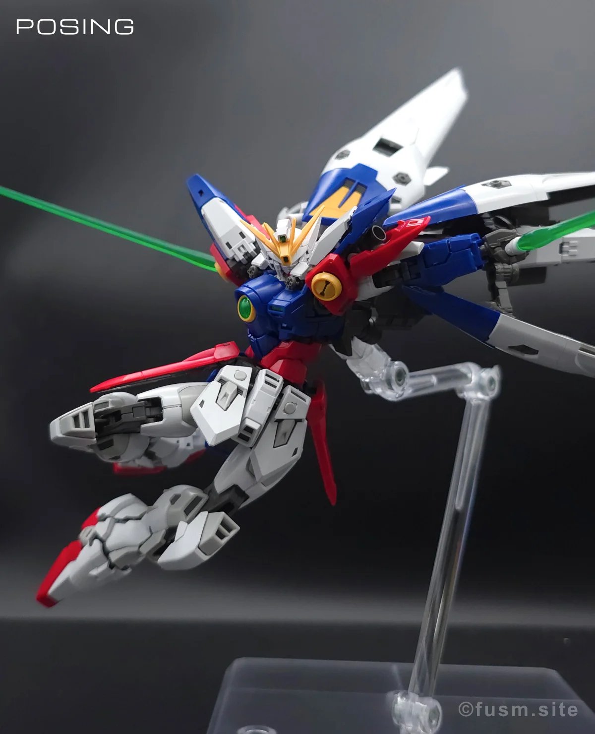 RG ウイングガンダムゼロ レビュー ポージング 24