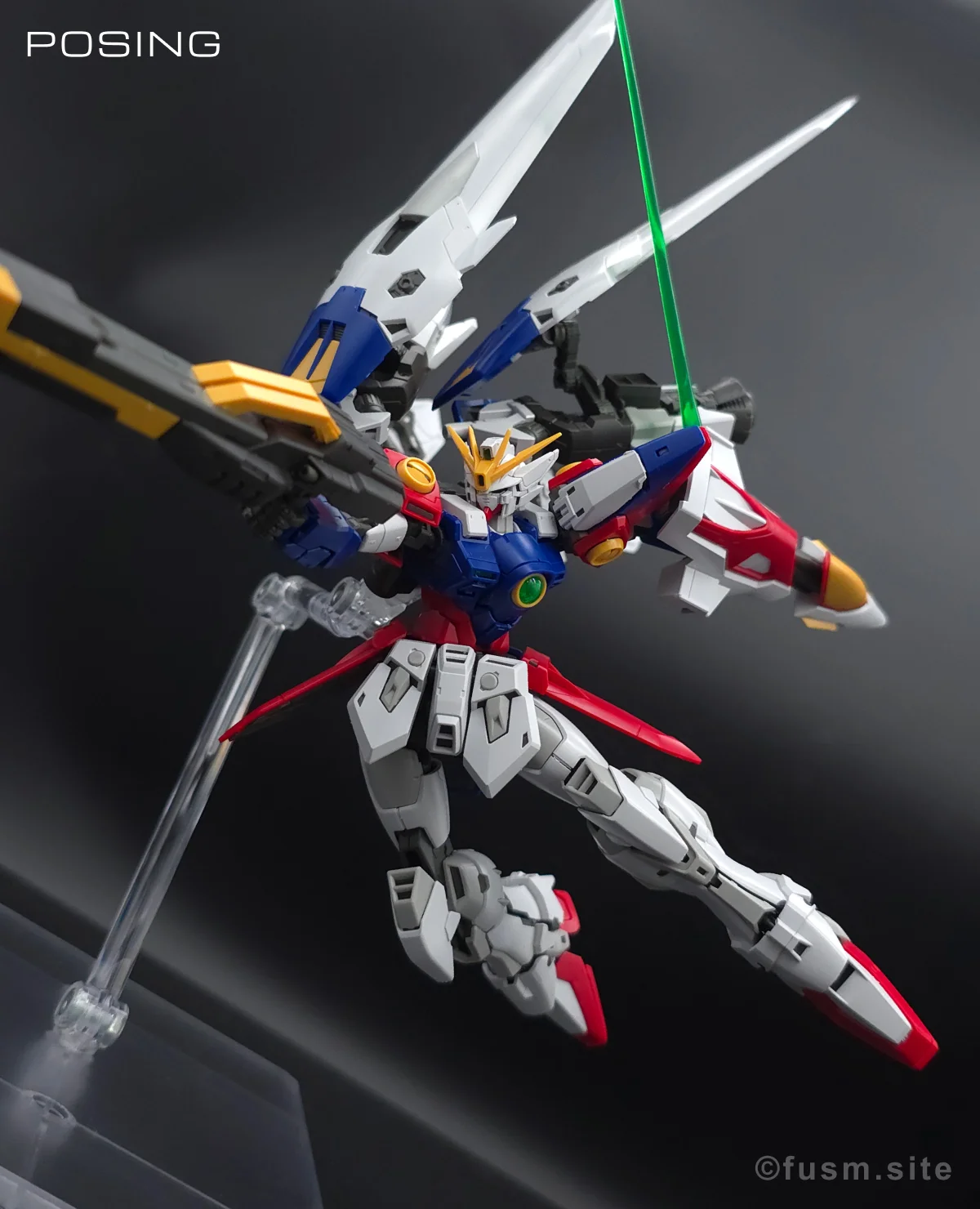 RG ウイングガンダムゼロ レビュー ポージング 26