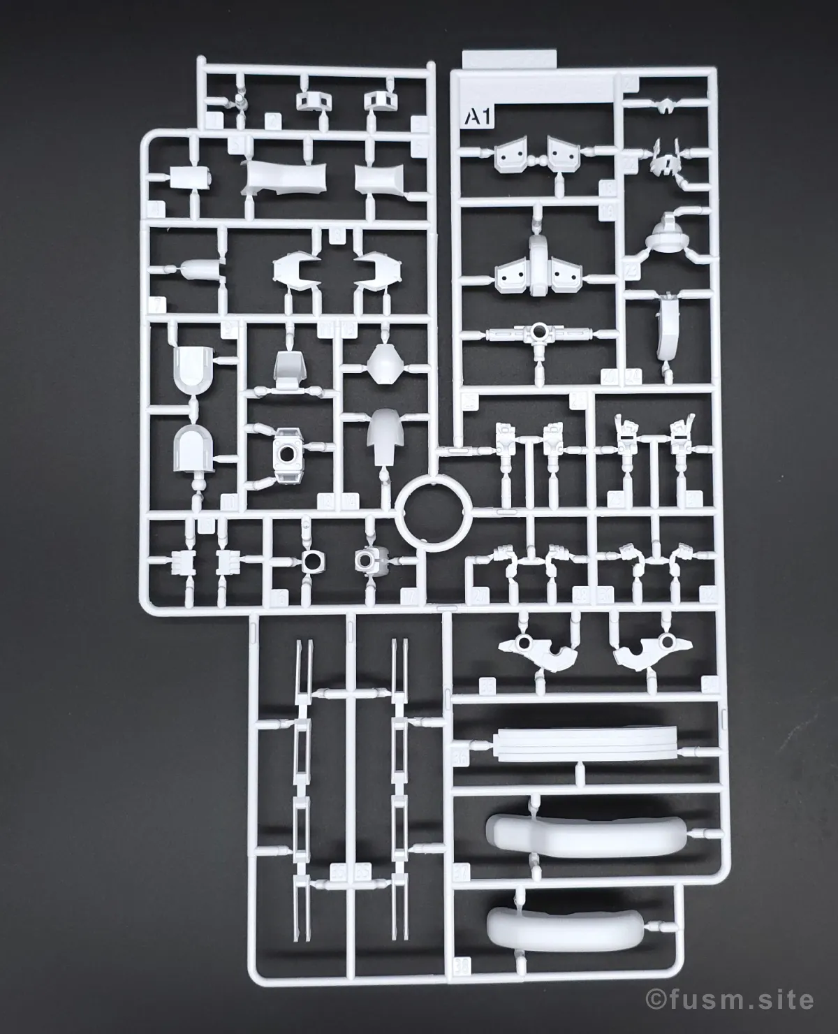 【再販情報】HG アトラスガンダムはいつ?履歴や予定・キットの特徴紹介 ランナー 01