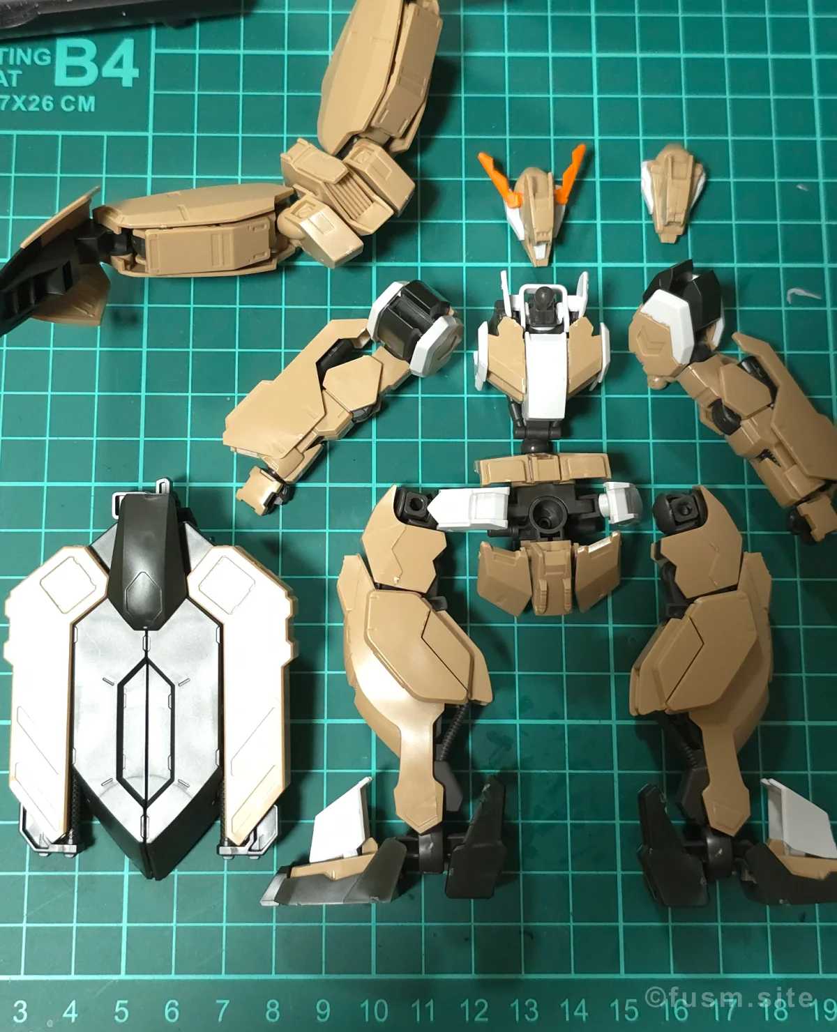 HG ガンダムグシオン リベイクフルシティ レビュー パーツ・構造・組み立て 09