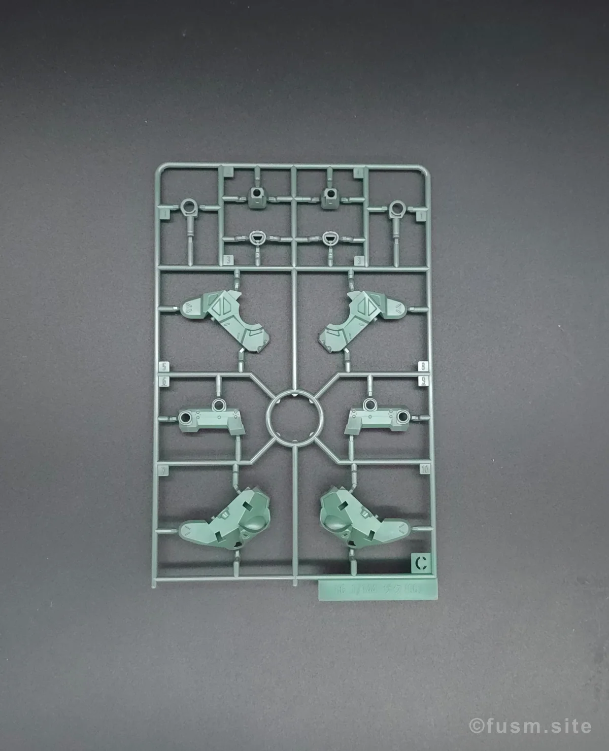 【レビュー】HG ザク(GQ) ランナー 03