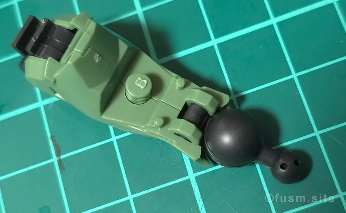 【レビュー】HG ザク(GQ) パーツ・構造・組み立て 09