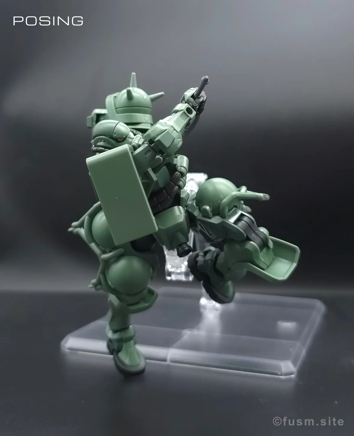 【レビュー】HG ザク(GQ) ポージング 04