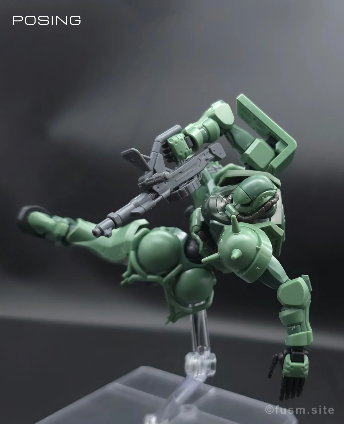 【レビュー】HG ザク(GQ) ポージング 09