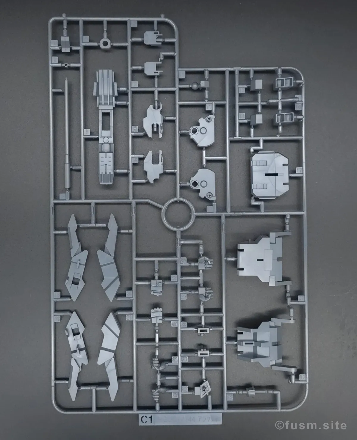 【再販情報】HGUC アンクシャはいつ?履歴や予定・特徴紹介! ランナー 04