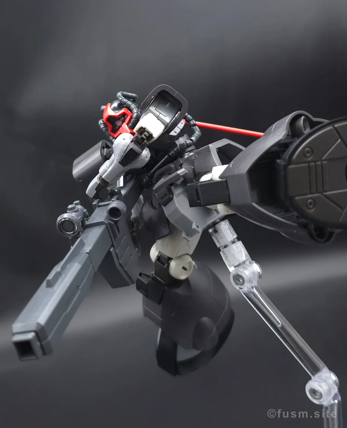 HG ドム試作実験機|MSD(Mobile Suit Discovery) レビュー ポージング 03