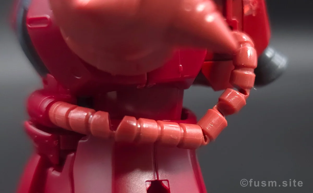 HG シャア専用ザクII 赤い彗星Ver. レビュー 胴体ディテール 1