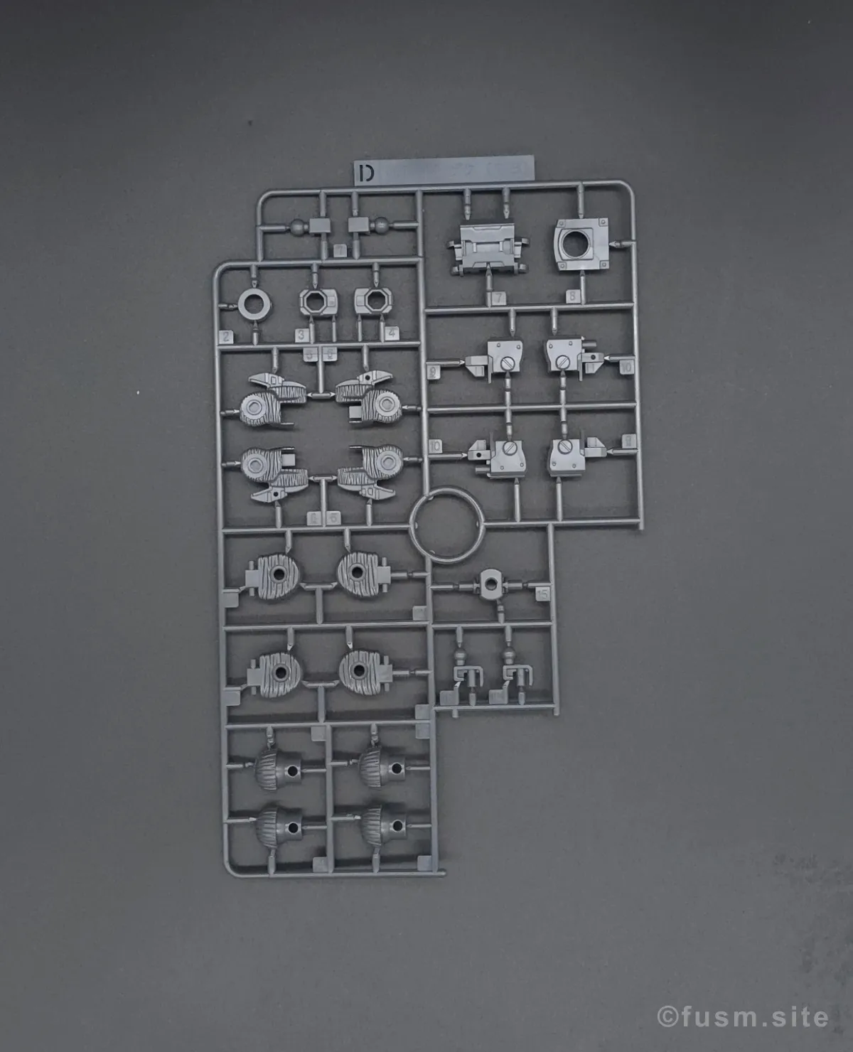 【再販情報】HG 高機動型ザク“サイコ・ザク”の内容物や特徴 ランナー 05