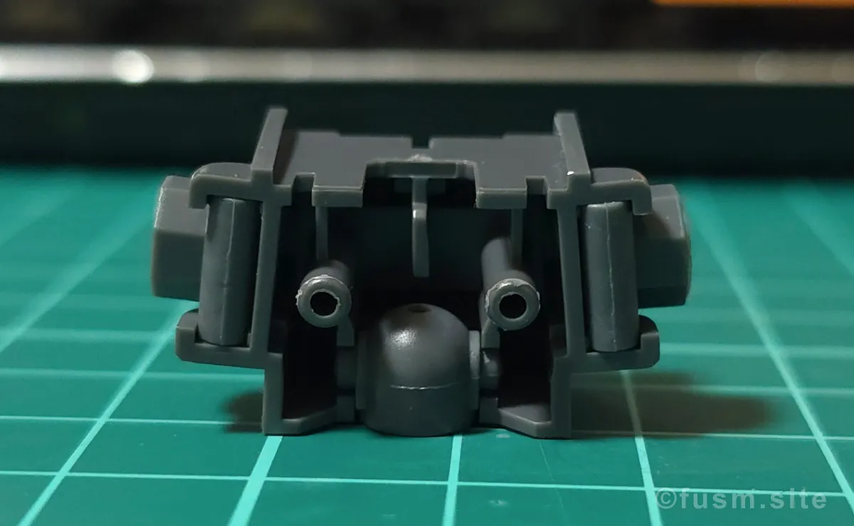 HG サイコ・ザク(ガンダム サンダーボルト版) レビュー パーツ・構造・組み立て 02