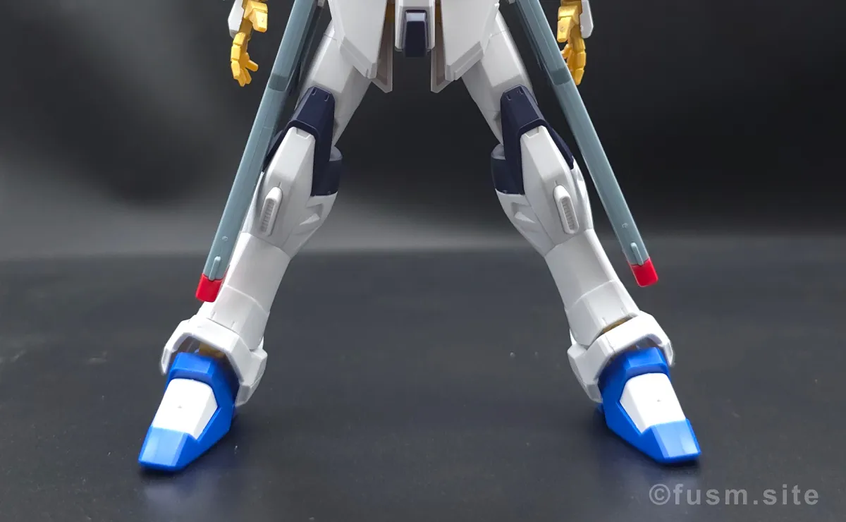 HGCE ストライクフリーダムガンダム レビュー 脚部ディテール 可動域 03