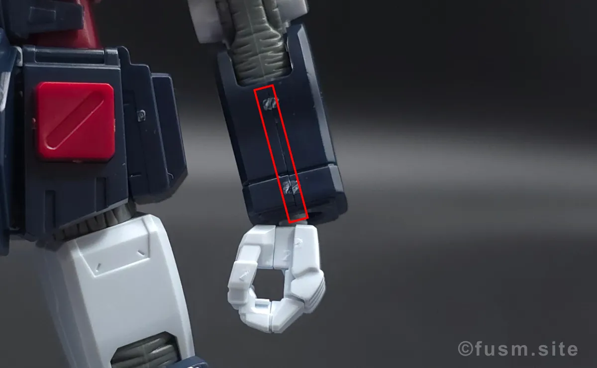 HG フルアーマー・ガンダム(ガンダムサンダーボルト版) レビュー 腕部ディテール 合わせ目 01