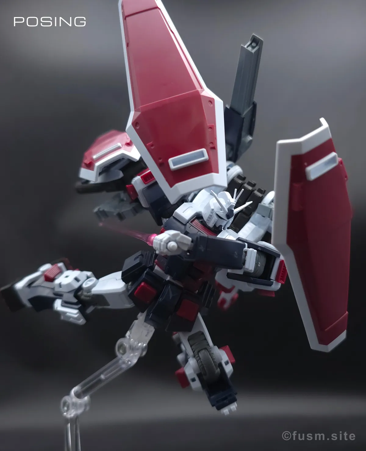 HG フルアーマー・ガンダム(ガンダムサンダーボルト版) レビュー ポージング 10